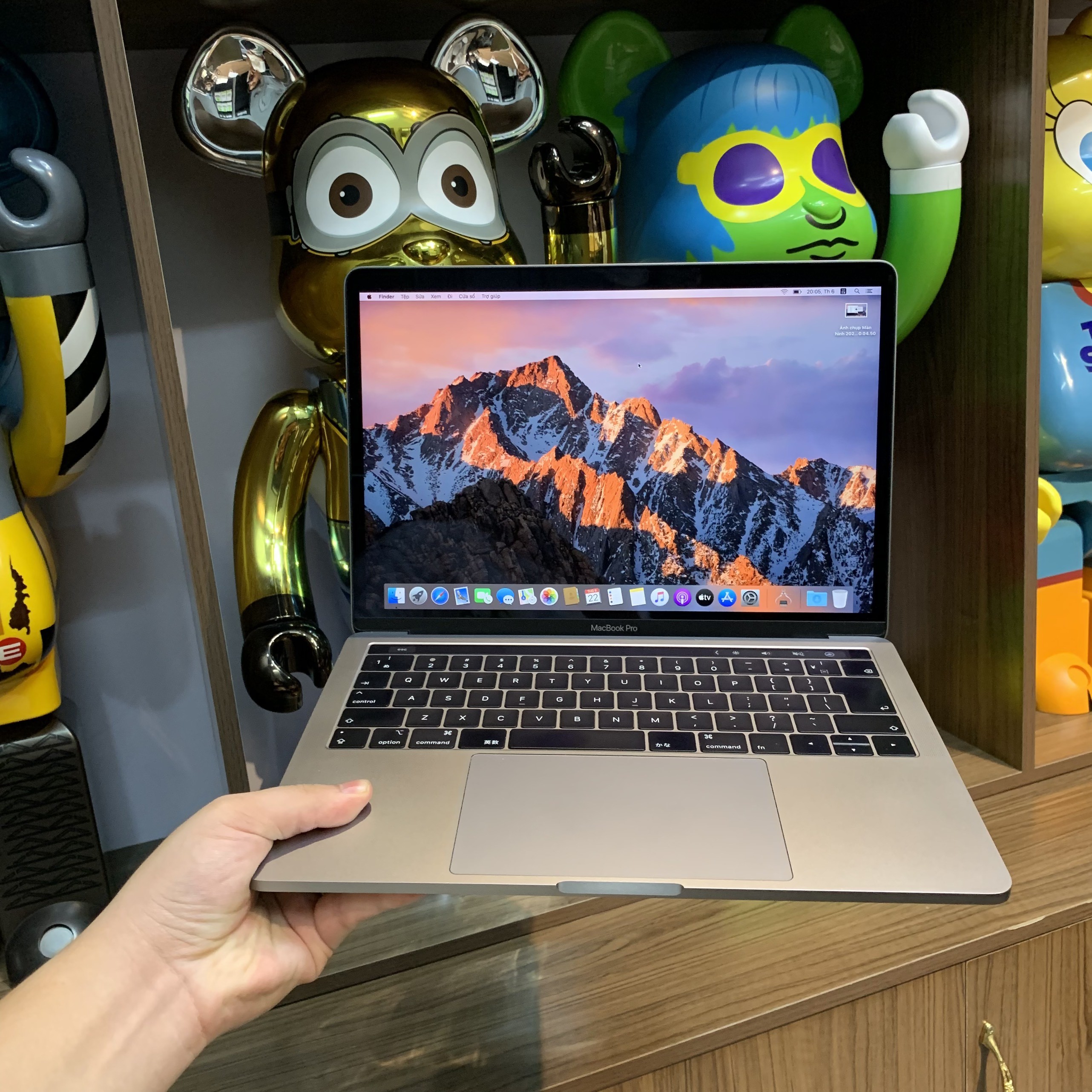 Macbook pro 2019 i7/16/256
